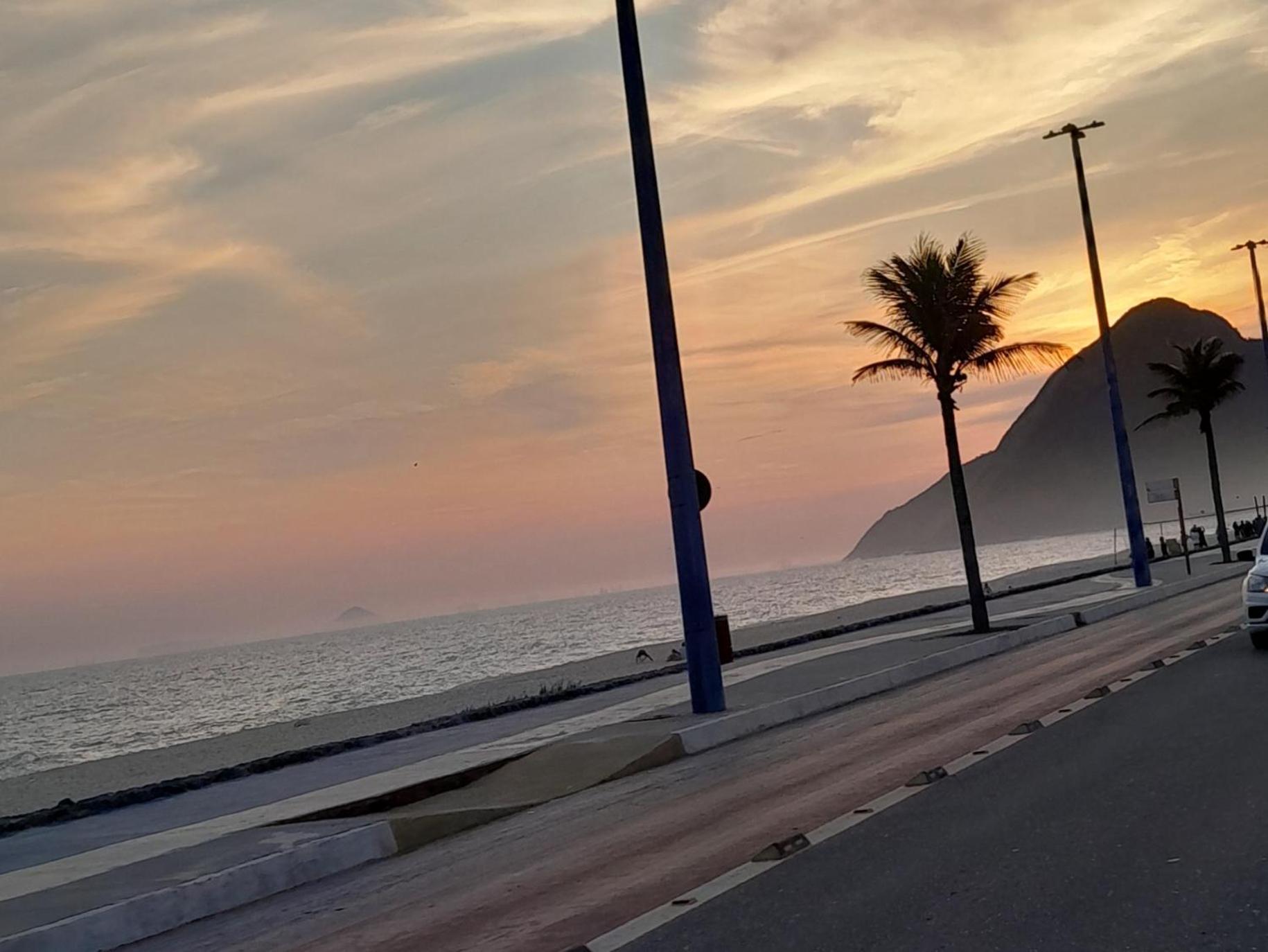 Hostel Em Itaipuacu Proximo A Praia E Terminal Da Rua 01 Marica Ngoại thất bức ảnh